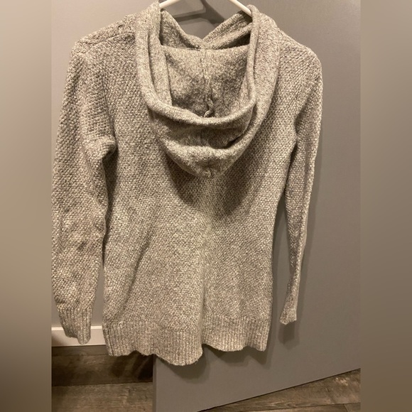 AE sweater - Picture 2 of 3